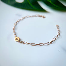 將圖片載入圖庫檢視器 18K Rose Gold LOGO bracelet
