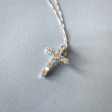 將圖片載入圖庫檢視器 18KWG diamond necklace
